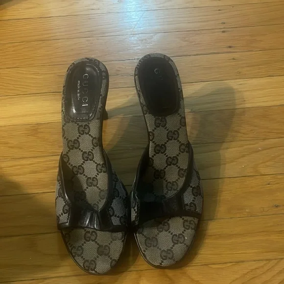 Gucci sandals size 8 - Picture 2 of 11